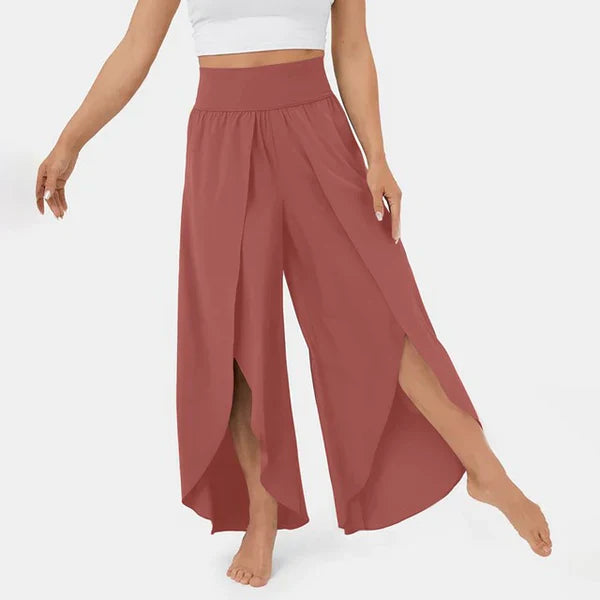 Mia | Trendy women's wide-leg pants with stylish split