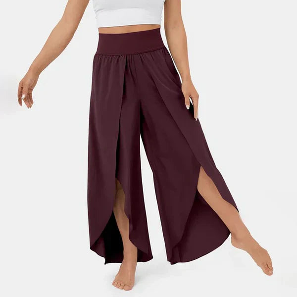 Mia | Trendy women's wide-leg pants with stylish split
