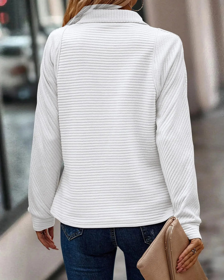 Lau | Stylish women's sweater with V-neck, high collar, and zipper detail