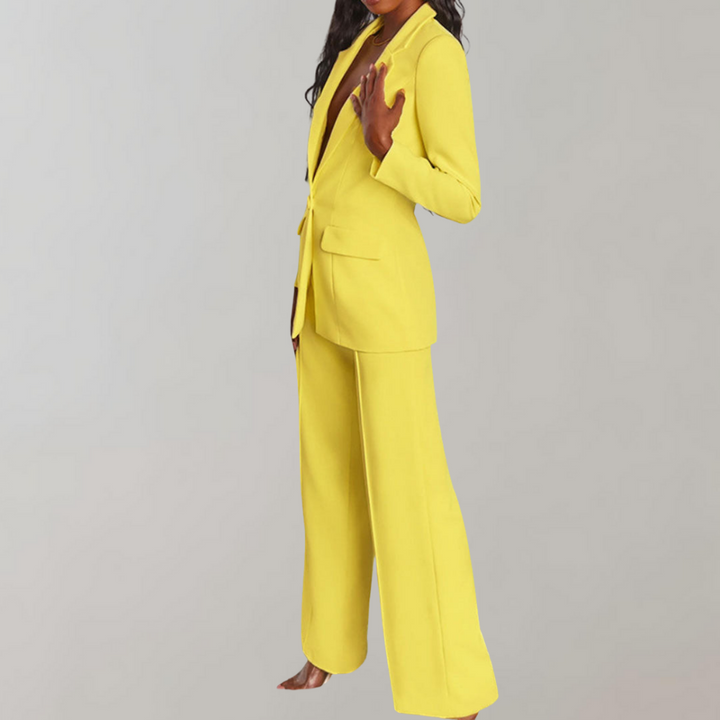 Chloe | Chic ladies' blazer set