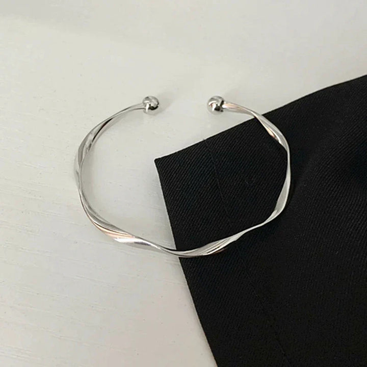 Olivia | Elegant women's bracelet