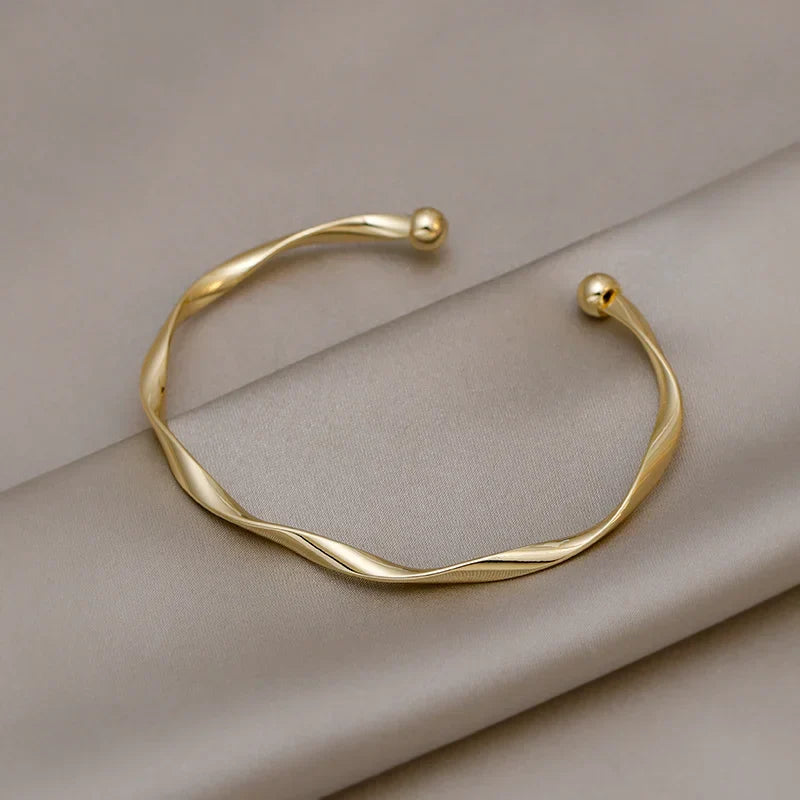Olivia | Elegant women's bracelet