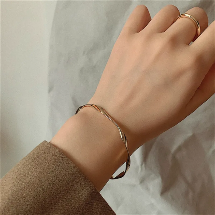 Olivia | Elegant women's bracelet